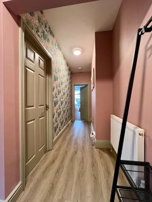 The Rose- Grd Floor, 2-5 Beds, Smarttv, Uni, Tram, M250 Fibre Appartement Nottingham Buitenkant foto